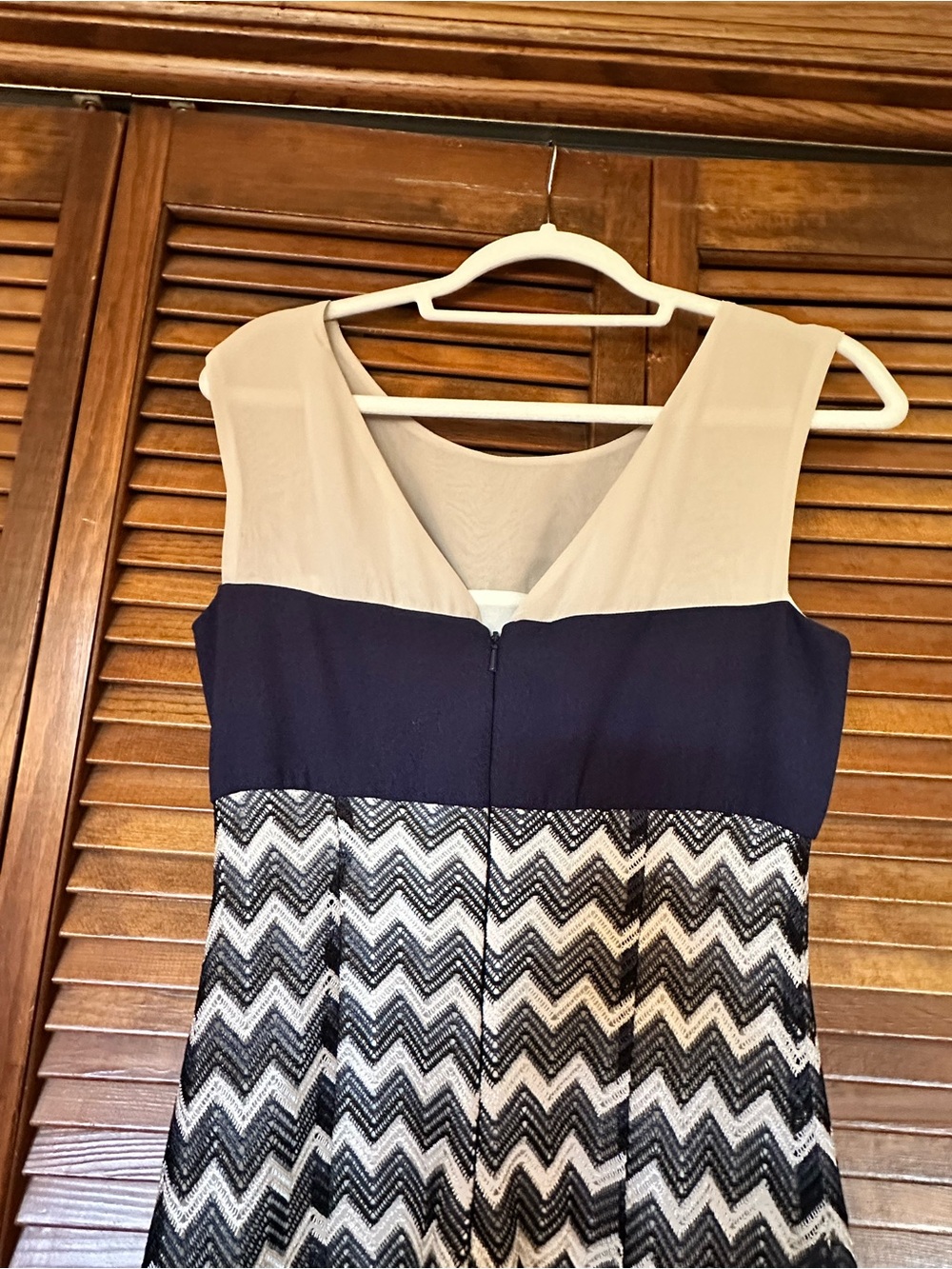 BNWOT Max and Cleo Ava Colorblock Chevron Dress size 8 - Picture 9 of 14